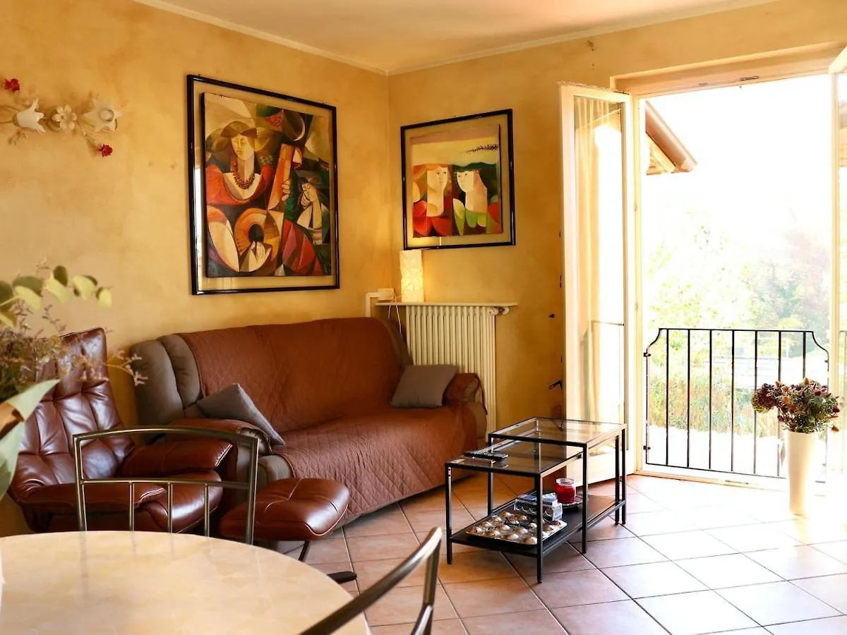Cozy Haven Apartment Sirmione Italy